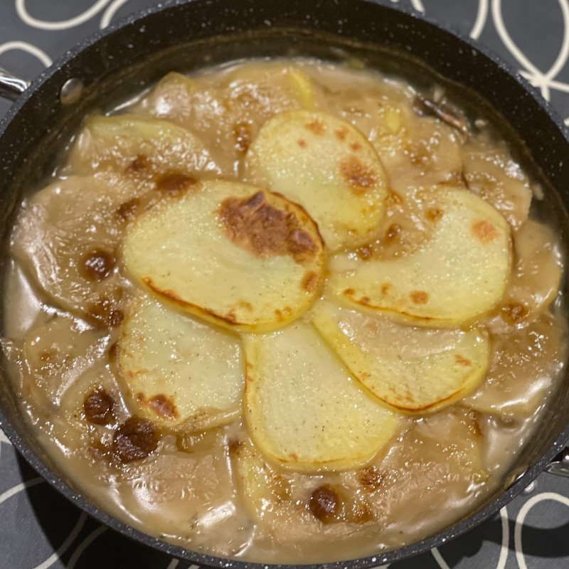 One Pot Creamy Mushroom Potato Pie One Pot Creamy Mushroom Potato Pie
