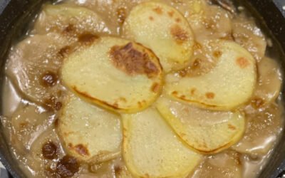 One pot creamy mushroom potato pie