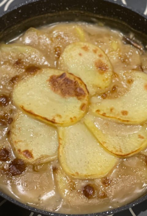 One Pot Creamy Mushroom Potato Pie