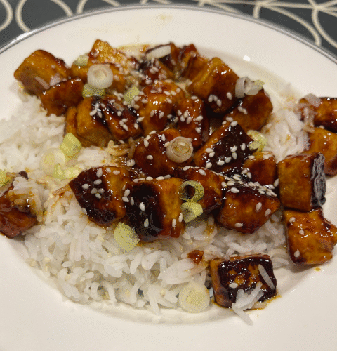 Sticky Sriracha Tofu