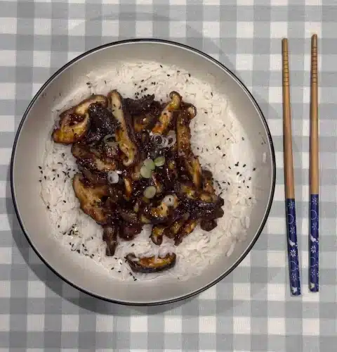 Sticky Shiitake Mushrooms – A Sweet & Savoury Vegan Delight